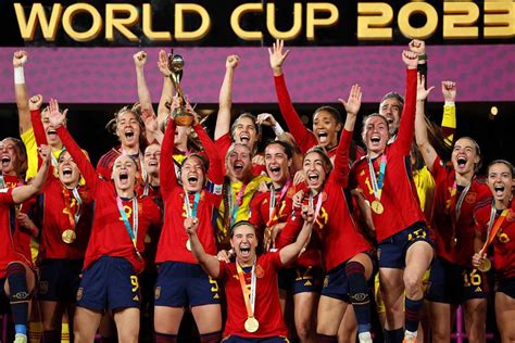 Cúp Mundial Femenina de Fútbol 2023: Một Chiến Thắng Lịch Sử Đánh Dấu Sự Trỗi Thắng của Bóng Đá Nữ Colombia và Tầm Ảnh Của Piqué trong Việc Xây Dựng